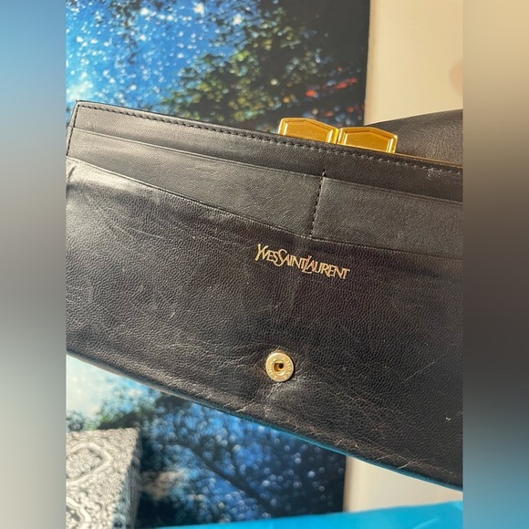 Yves Saint Laurent Vintage Black Soft Leather Wallet. Beautiful condition. - Picture 14 of 15